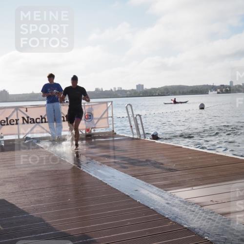 17.08.2025 - KN Förde Triathlon 2025 KatJ http://msf.ph/oto/8577180 17.08.2025 09:16:26 Schwimmen 144, 160, 166, 160, 164, 166 meine-sportfotos.de