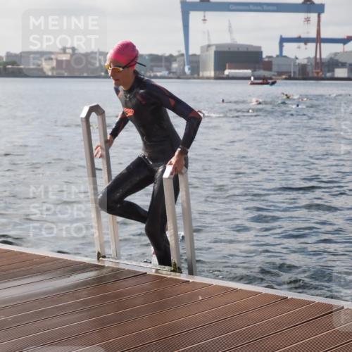 17.08.2025 - KN Förde Triathlon 2025 KatJ http://msf.ph/oto/8577258 17.08.2025 09:16:36 Schwimmen 144, 160, 172, 176, 144, 160, 166, 172 meine-sportfotos.de