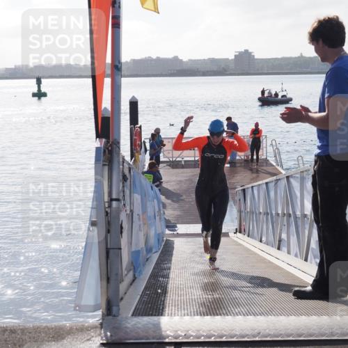 17.08.2025 - KN Förde Triathlon 2025 MichiJ http://msf.ph/oto/8577303 17.08.2025 09:13:36 Schwimmen 135, 148, 198, 138, 148, 151 meine-sportfotos.de