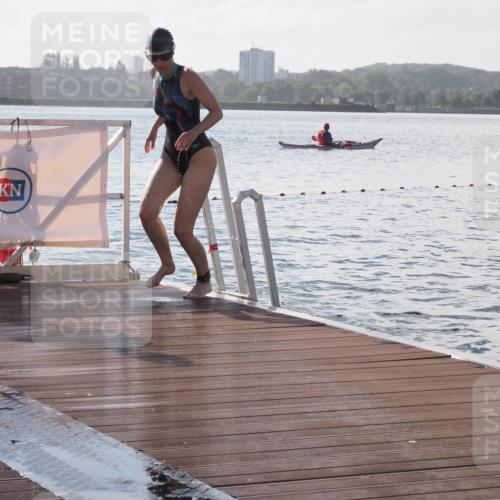 17.08.2025 - KN Förde Triathlon 2025 KatJ http://msf.ph/oto/8577314 17.08.2025 09:16:40 Schwimmen 144, 172, 176, 144, 160, 172, 176 meine-sportfotos.de