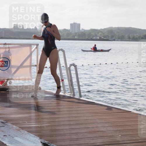 17.08.2025 - KN Förde Triathlon 2025 KatJ http://msf.ph/oto/8577317 17.08.2025 09:16:40 Schwimmen 144, 172, 176, 144, 160, 172, 176 meine-sportfotos.de
