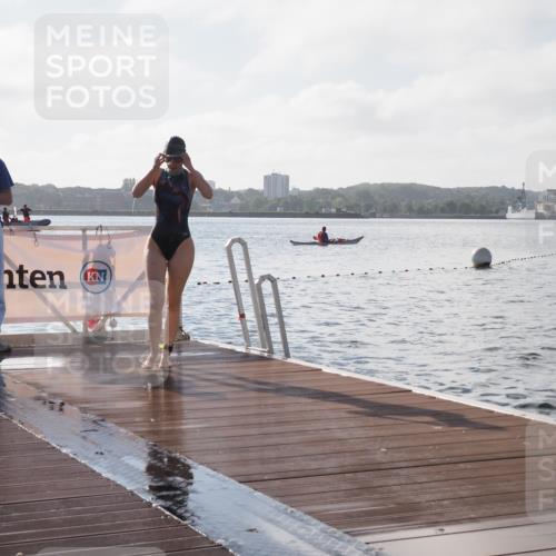 17.08.2025 - KN Förde Triathlon 2025 KatJ http://msf.ph/oto/8577334 17.08.2025 09:16:41 Schwimmen 144, 172, 176, 144, 160, 172, 176 meine-sportfotos.de