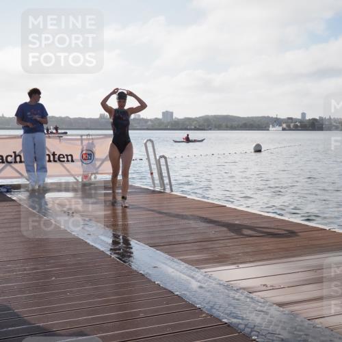 17.08.2025 - KN Förde Triathlon 2025 KatJ http://msf.ph/oto/8577346 17.08.2025 09:16:41 Schwimmen 144, 172, 176, 144, 160, 172, 176 meine-sportfotos.de