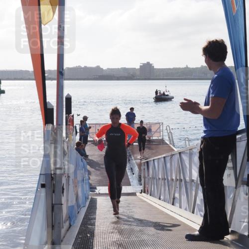 17.08.2025 - KN Förde Triathlon 2025 MichiJ http://msf.ph/oto/8577374 17.08.2025 09:13:45 Schwimmen 138, 148, 138, 151 meine-sportfotos.de