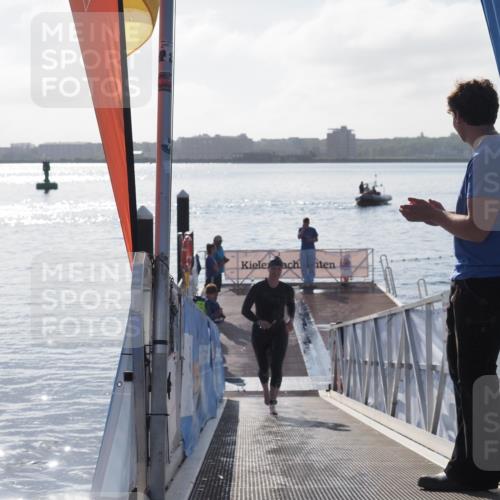 17.08.2025 - KN Förde Triathlon 2025 MichiJ http://msf.ph/oto/8577413 17.08.2025 09:13:50 Schwimmen 138, 151, 151 meine-sportfotos.de