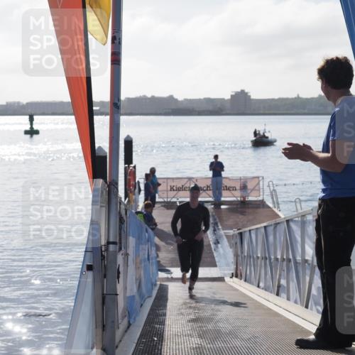 17.08.2025 - KN Förde Triathlon 2025 MichiJ http://msf.ph/oto/8577416 17.08.2025 09:13:50 Schwimmen 138, 151, 151 meine-sportfotos.de