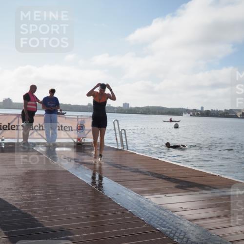 17.08.2025 - KN Förde Triathlon 2025 KatJ http://msf.ph/oto/8577432 17.08.2025 09:17:04 Schwimmen 158, 169, 204, 158 meine-sportfotos.de