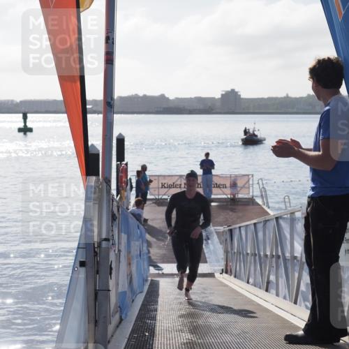 17.08.2025 - KN Förde Triathlon 2025 MichiJ http://msf.ph/oto/8577437 17.08.2025 09:13:51 Schwimmen 138, 151, 151 meine-sportfotos.de