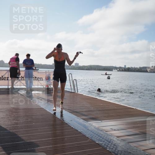 17.08.2025 - KN Förde Triathlon 2025 KatJ http://msf.ph/oto/8577454 17.08.2025 09:17:05 Schwimmen 158, 169, 204, 158, 204 meine-sportfotos.de