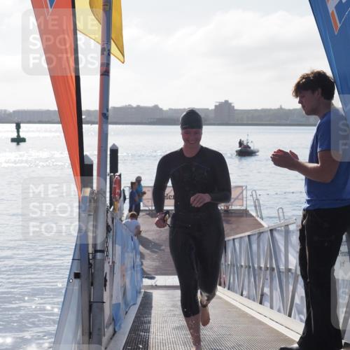 17.08.2025 - KN Förde Triathlon 2025 MichiJ http://msf.ph/oto/8577475 17.08.2025 09:13:52 Schwimmen 138, 151, 151 meine-sportfotos.de