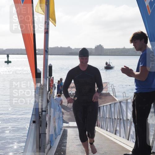 17.08.2025 - KN Förde Triathlon 2025 MichiJ http://msf.ph/oto/8577478 17.08.2025 09:13:52 Schwimmen 138, 151, 151 meine-sportfotos.de