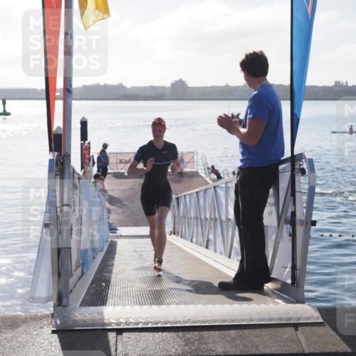 17.08.2025 - KN Förde Triathlon 2025 MichiJ http://msf.ph/oto/8577518 17.08.2025 09:14:38 Schwimmen 140, 128, 139, 140, 150, 155 meine-sportfotos.de