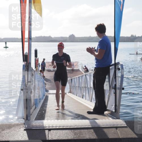 17.08.2025 - KN Förde Triathlon 2025 MichiJ http://msf.ph/oto/8577527 17.08.2025 09:14:38 Schwimmen 140, 128, 139, 140, 150, 155 meine-sportfotos.de