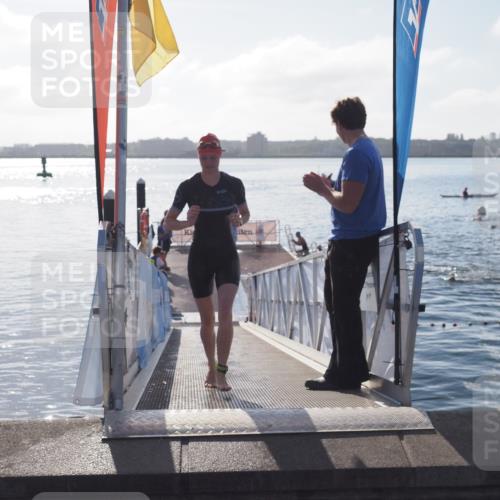 17.08.2025 - KN Förde Triathlon 2025 MichiJ http://msf.ph/oto/8577536 17.08.2025 09:14:39 Schwimmen 140, 128, 139, 140, 150, 155 meine-sportfotos.de