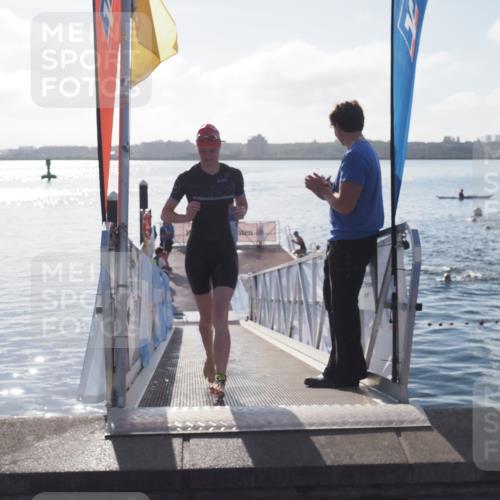 17.08.2025 - KN Förde Triathlon 2025 MichiJ http://msf.ph/oto/8577539 17.08.2025 09:14:39 Schwimmen 140, 128, 139, 140, 150, 155 meine-sportfotos.de