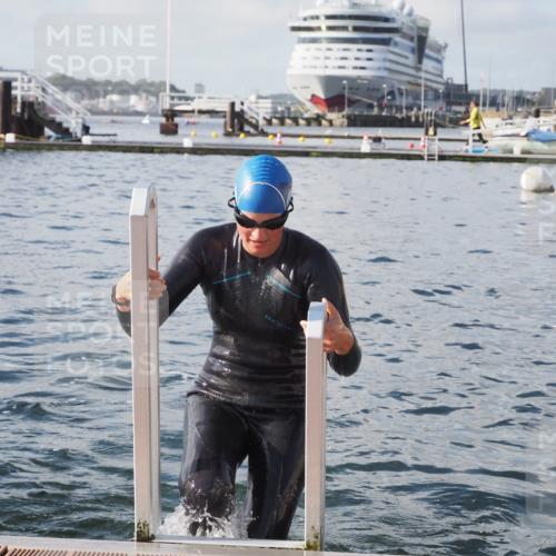 17.08.2025 - KN Förde Triathlon 2025 KatJ http://msf.ph/oto/8577609 17.08.2025 09:17:29 Schwimmen 177, 181, 177, 181 meine-sportfotos.de