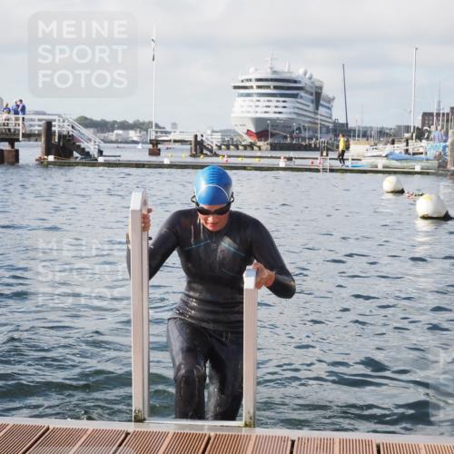 17.08.2025 - KN Förde Triathlon 2025 KatJ http://msf.ph/oto/8577615 17.08.2025 09:17:29 Schwimmen 177, 181, 177, 181 meine-sportfotos.de