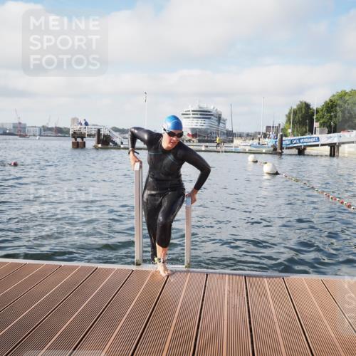 17.08.2025 - KN Förde Triathlon 2025 KatJ http://msf.ph/oto/8577633 17.08.2025 09:17:30 Schwimmen 177, 181, 177, 181 meine-sportfotos.de