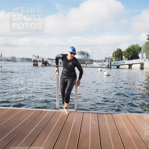 17.08.2025 - KN Förde Triathlon 2025 KatJ http://msf.ph/oto/8577636 17.08.2025 09:17:30 Schwimmen 177, 181, 177, 181 meine-sportfotos.de
