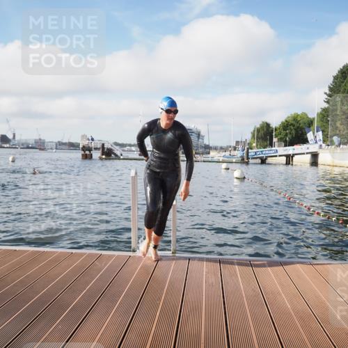 17.08.2025 - KN Förde Triathlon 2025 KatJ http://msf.ph/oto/8577642 17.08.2025 09:17:30 Schwimmen 177, 181, 177, 181 meine-sportfotos.de