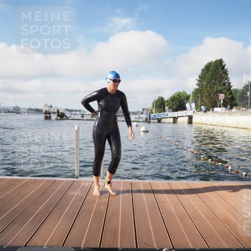 17.08.2025 - KN Förde Triathlon 2025 KatJ http://msf.ph/oto/8577652 17.08.2025 09:17:31 Schwimmen 177, 181, 177, 181 meine-sportfotos.de