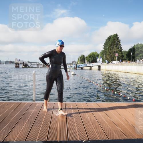 17.08.2025 - KN Förde Triathlon 2025 KatJ http://msf.ph/oto/8577654 17.08.2025 09:17:31 Schwimmen 177, 181, 177, 181 meine-sportfotos.de