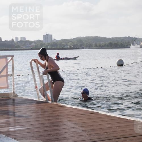 17.08.2025 - KN Förde Triathlon 2025 KatJ http://msf.ph/oto/8577666 17.08.2025 09:17:39 Schwimmen 167, 170, 170, 177, 181 meine-sportfotos.de