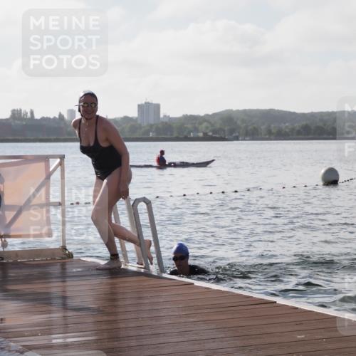 17.08.2025 - KN Förde Triathlon 2025 KatJ http://msf.ph/oto/8577675 17.08.2025 09:17:40 Schwimmen 161, 167, 170, 180, 167, 170, 181 meine-sportfotos.de