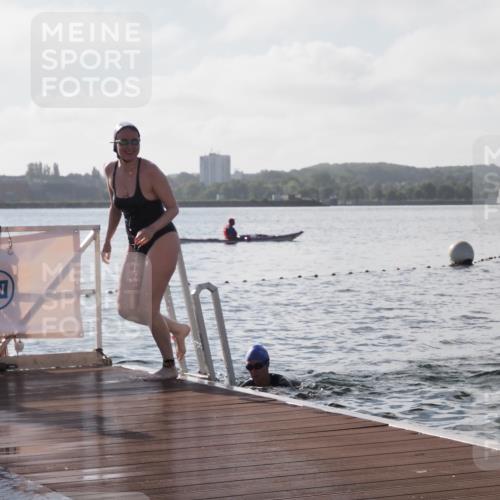 17.08.2025 - KN Förde Triathlon 2025 KatJ http://msf.ph/oto/8577678 17.08.2025 09:17:40 Schwimmen 161, 167, 170, 180, 167, 170, 181 meine-sportfotos.de