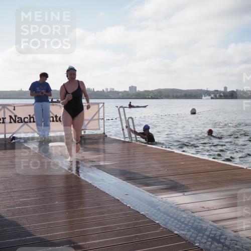 17.08.2025 - KN Förde Triathlon 2025 KatJ http://msf.ph/oto/8577720 17.08.2025 09:17:43 Schwimmen 161, 167, 170, 180, 161, 167, 170, 180, 181 meine-sportfotos.de