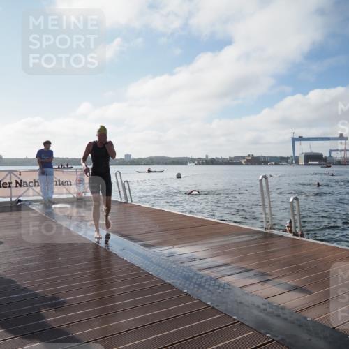 17.08.2025 - KN Förde Triathlon 2025 KatJ http://msf.ph/oto/8577933 17.08.2025 09:18:04 Schwimmen 175, 189, 254, 175, 182, 189, 254 meine-sportfotos.de