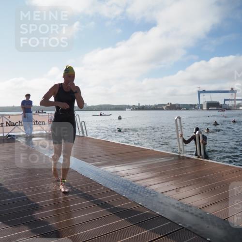 17.08.2025 - KN Förde Triathlon 2025 KatJ http://msf.ph/oto/8577962 17.08.2025 09:18:05 Schwimmen 175, 189, 254, 175, 182, 189, 254 meine-sportfotos.de