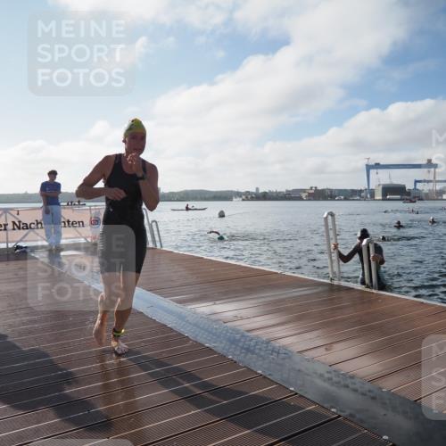 17.08.2025 - KN Förde Triathlon 2025 KatJ http://msf.ph/oto/8577964 17.08.2025 09:18:06 Schwimmen 175, 189, 254, 175, 182, 189, 254 meine-sportfotos.de