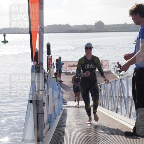 17.08.2025 - KN Förde Triathlon 2025 MichiJ http://msf.ph/oto/8577966 17.08.2025 09:15:11 Schwimmen 133, 145, 147, 152, 143, 145, 147 meine-sportfotos.de