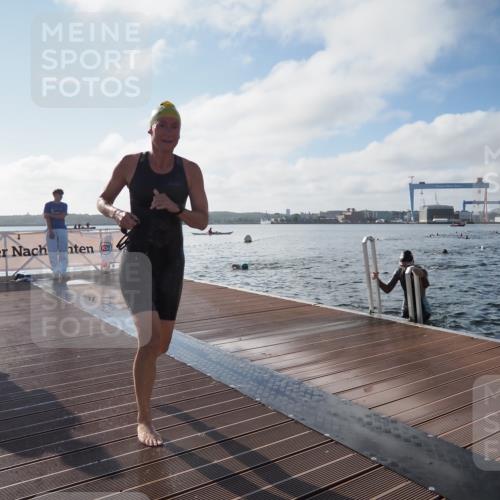17.08.2025 - KN Förde Triathlon 2025 KatJ http://msf.ph/oto/8577970 17.08.2025 09:18:06 Schwimmen 175, 189, 254, 175, 182, 189, 254 meine-sportfotos.de