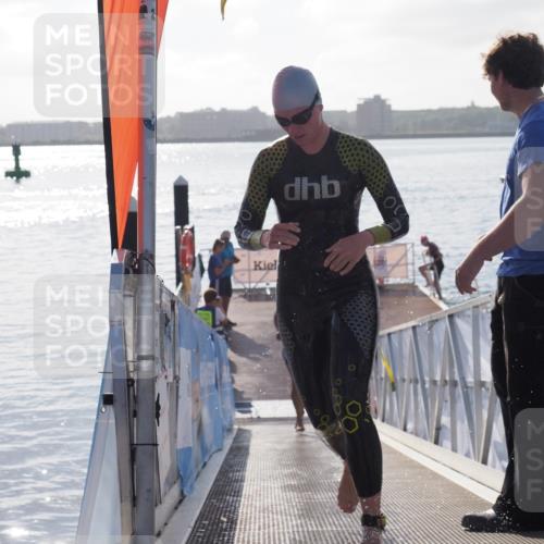 17.08.2025 - KN Förde Triathlon 2025 MichiJ http://msf.ph/oto/8577990 17.08.2025 09:15:12 Schwimmen 133, 145, 147, 152, 143, 145, 147 meine-sportfotos.de
