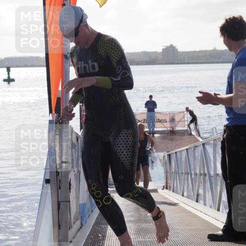 17.08.2025 - KN Förde Triathlon 2025 MichiJ http://msf.ph/oto/8577999 17.08.2025 09:15:12 Schwimmen 133, 145, 147, 152, 143, 145, 147 meine-sportfotos.de