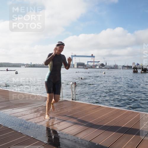 17.08.2025 - KN Förde Triathlon 2025 KatJ http://msf.ph/oto/8578007 17.08.2025 09:18:09 Schwimmen 189, 254, 175, 189, 254 meine-sportfotos.de