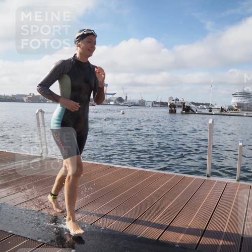 17.08.2025 - KN Förde Triathlon 2025 KatJ http://msf.ph/oto/8578018 17.08.2025 09:18:10 Schwimmen 189, 254, 175, 189, 254 meine-sportfotos.de
