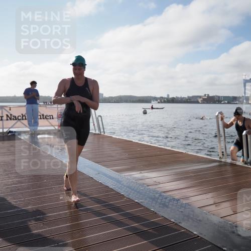 17.08.2025 - KN Förde Triathlon 2025 KatJ http://msf.ph/oto/8578081 17.08.2025 09:18:22 Schwimmen 174, 185, 192, 174, 185, 254 meine-sportfotos.de