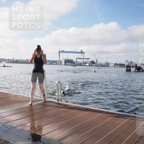 17.08.2025 - KN Förde Triathlon 2025 KatJ http://msf.ph/oto/8578086 17.08.2025 09:18:24 Schwimmen 174, 185, 192, 174, 185, 192 meine-sportfotos.de