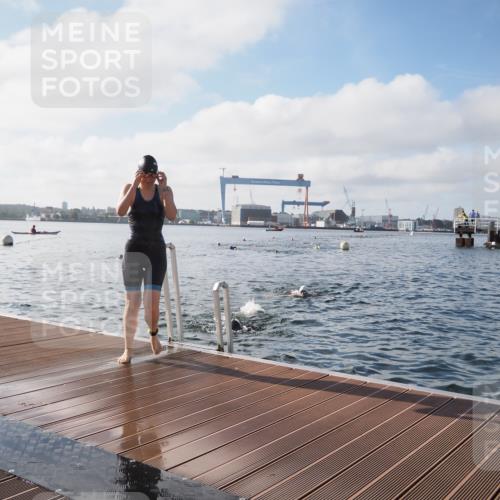 17.08.2025 - KN Förde Triathlon 2025 KatJ http://msf.ph/oto/8578089 17.08.2025 09:18:24 Schwimmen 174, 185, 192, 174, 185, 192 meine-sportfotos.de