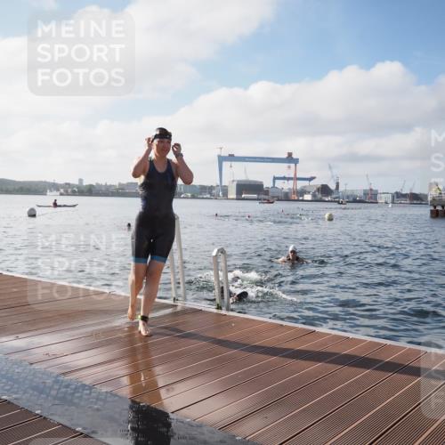 17.08.2025 - KN Förde Triathlon 2025 KatJ http://msf.ph/oto/8578100 17.08.2025 09:18:24 Schwimmen 174, 185, 192, 174, 185, 192 meine-sportfotos.de