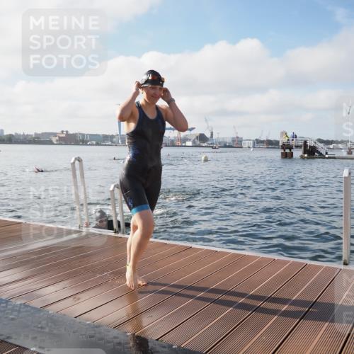 17.08.2025 - KN Förde Triathlon 2025 KatJ http://msf.ph/oto/8578115 17.08.2025 09:18:25 Schwimmen 174, 185, 192, 174, 185, 192 meine-sportfotos.de