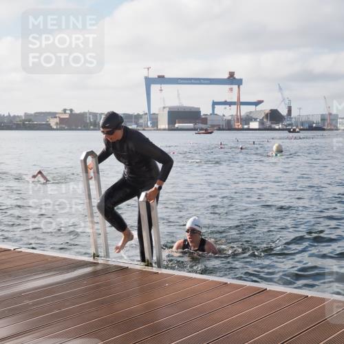 17.08.2025 - KN Förde Triathlon 2025 KatJ http://msf.ph/oto/8578126 17.08.2025 09:18:31 Schwimmen 174, 192, 250, 174, 185, 192, 250 meine-sportfotos.de