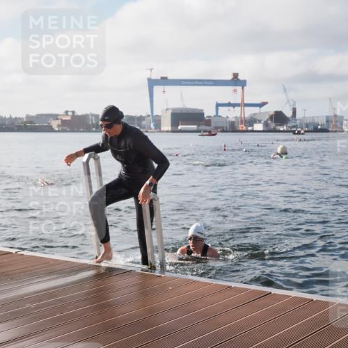 17.08.2025 - KN Förde Triathlon 2025 KatJ http://msf.ph/oto/8578129 17.08.2025 09:18:31 Schwimmen 174, 192, 250, 174, 185, 192, 250 meine-sportfotos.de