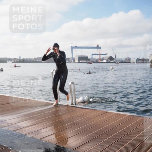 17.08.2025 - KN Förde Triathlon 2025 KatJ http://msf.ph/oto/8578138 17.08.2025 09:18:31 Schwimmen 174, 192, 250, 174, 185, 192, 250 meine-sportfotos.de