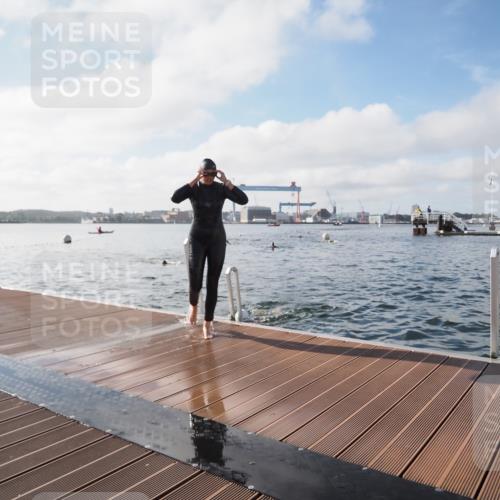 17.08.2025 - KN Förde Triathlon 2025 KatJ http://msf.ph/oto/8578148 17.08.2025 09:18:32 Schwimmen 174, 192, 250, 174, 185, 192, 250 meine-sportfotos.de