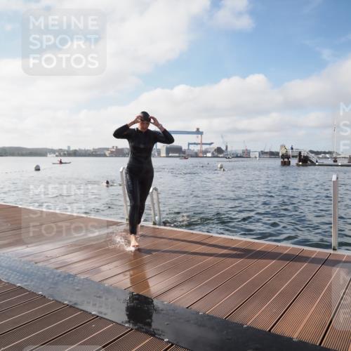 17.08.2025 - KN Förde Triathlon 2025 KatJ http://msf.ph/oto/8578155 17.08.2025 09:18:32 Schwimmen 174, 192, 250, 174, 185, 192, 250 meine-sportfotos.de