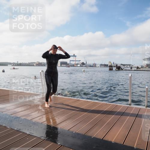 17.08.2025 - KN Förde Triathlon 2025 KatJ http://msf.ph/oto/8578161 17.08.2025 09:18:32 Schwimmen 174, 192, 250, 174, 185, 192, 250 meine-sportfotos.de